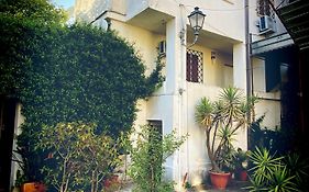 A due passi dall Arco